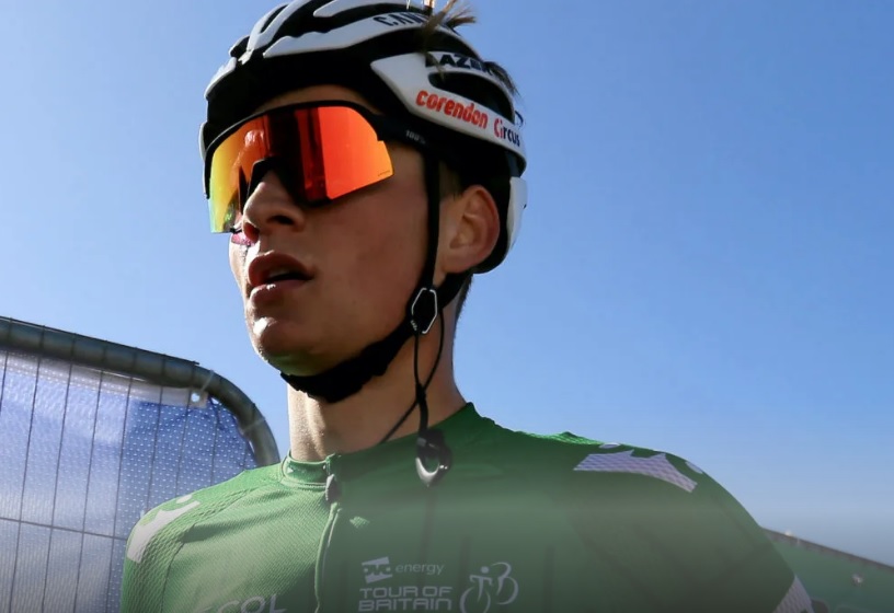 Mathieu Van der Poel Volta Para o Ciclismo de Estrada